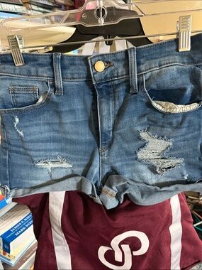 Universal Thread Distressed Blue Denim Jean Shorts